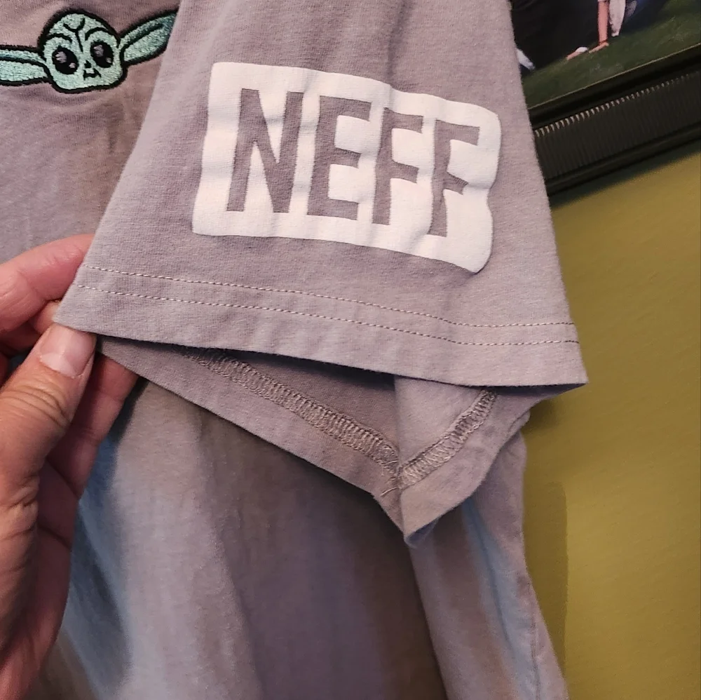 Mens Grey Starwars XL Short Sleeve Shirt with‎ Embroidered Yoda Logo - Picture 5 of 6